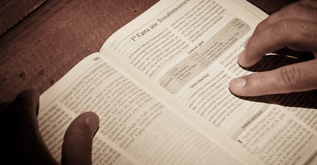 O que todos os Cristãos deveriam Saber Sobre Ler a Bíblia