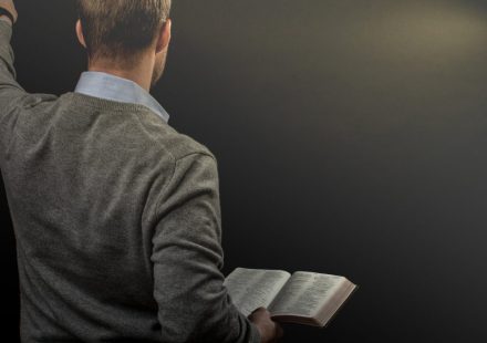 O que é e Como Pregar o Evangelho? Como Pregar a Palavra de Deus