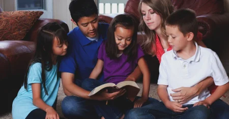 Culto No Lar: Dicas de Como Cultivar a devoção em Família