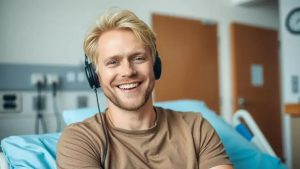 Pedreiro realiza sonho de gravar louvor antes de falecer