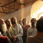 A Soberania Divina em Juízes 2:22: Entendendo a Prova de Israel Discípulos aguardando a promessa do Pai